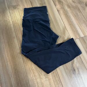 Lululemon Navy Athletic Cropped Leggings Women‎ 12